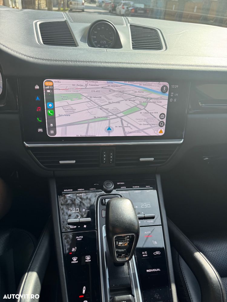 Porsche Cayenne Tiptronic S Platinum Edition - 16