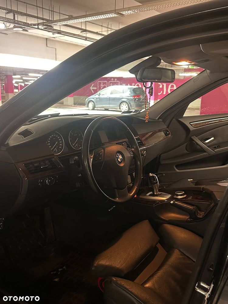 BMW Seria 5 535d - 7