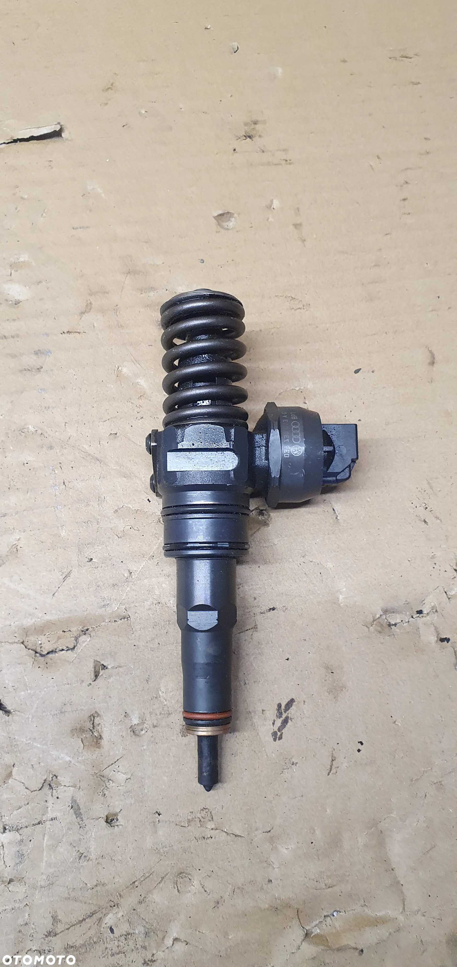 Pompowtryskiwacz wtryskiwacz wtrysk VW Passat B5 FL 1.9 TDI 038130073AG - 2