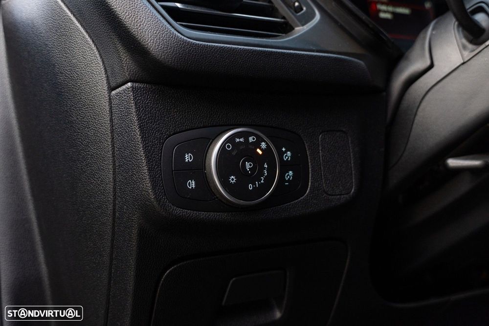 Ford Focus 1.0 EcoBoost MHEV ST-Line - 41