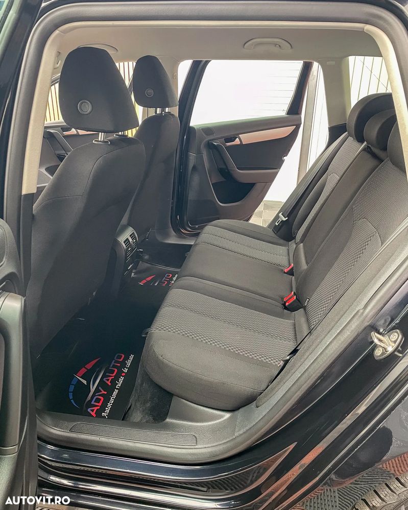 Volkswagen Passat - 10