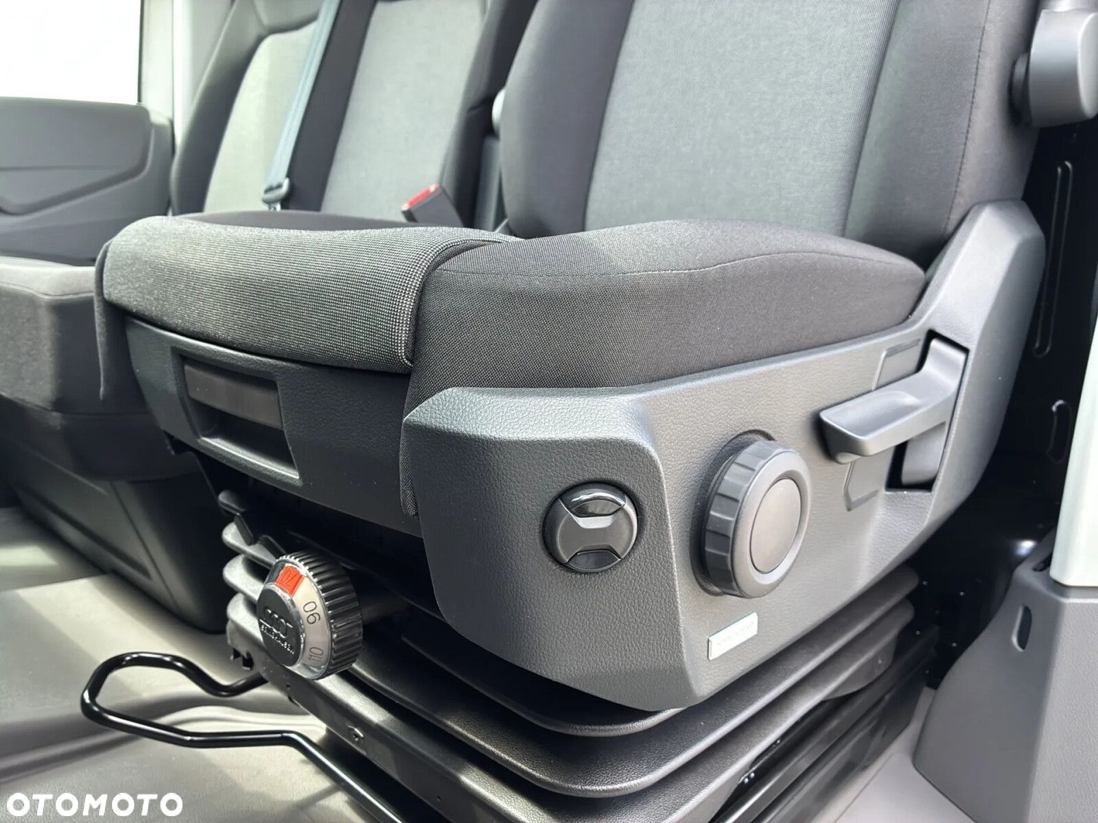 Volkswagen Crafter 35 Furgon L4H3, 2.0BiTDI 177KM, 4490mm, Wysoki dach, r.o. 4490 - 23