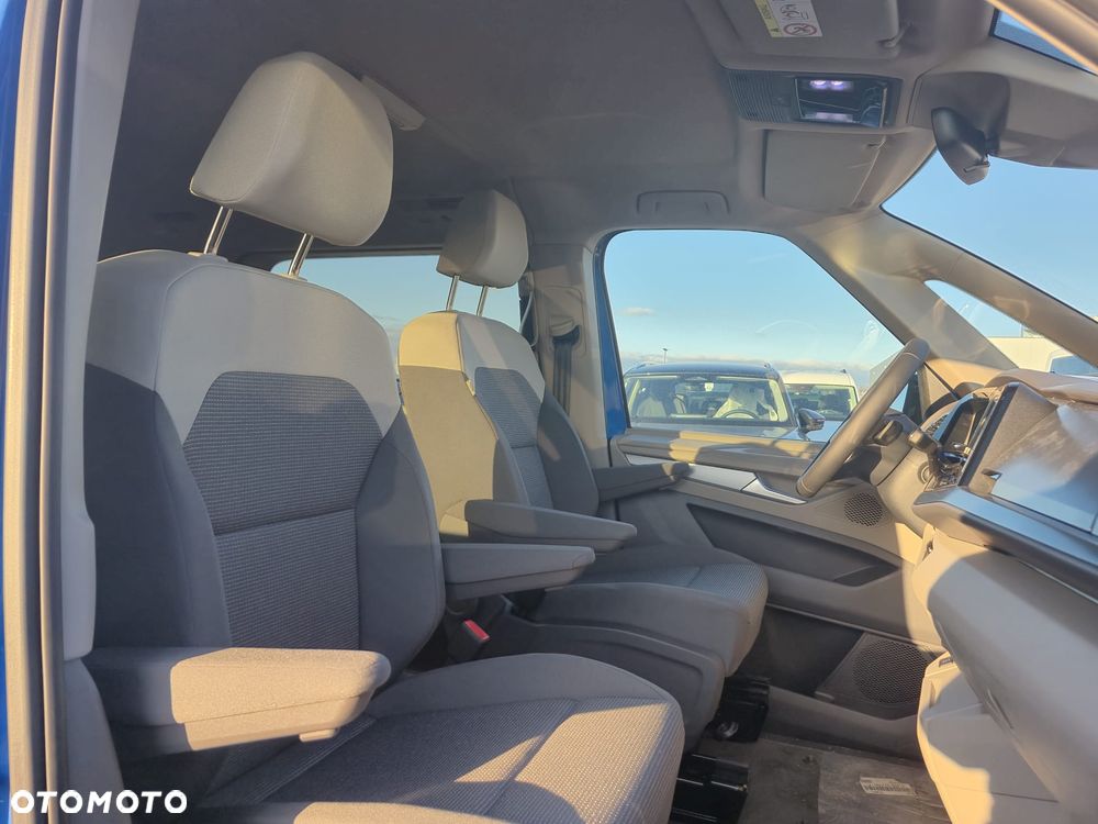 Volkswagen Multivan - 9