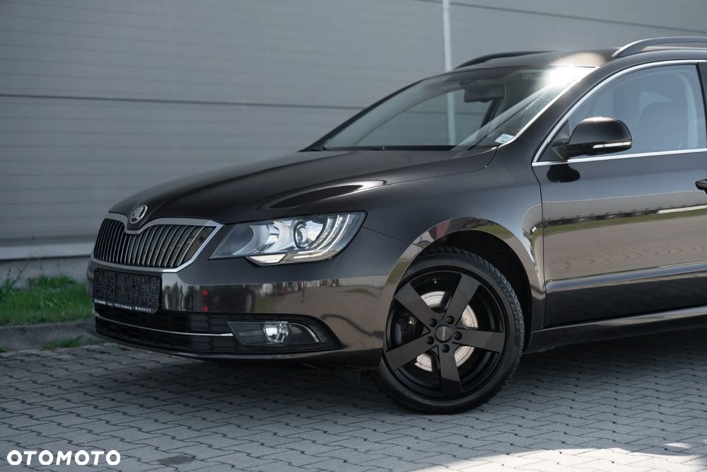 Skoda Superb 2.0 TDI Elegance - 5