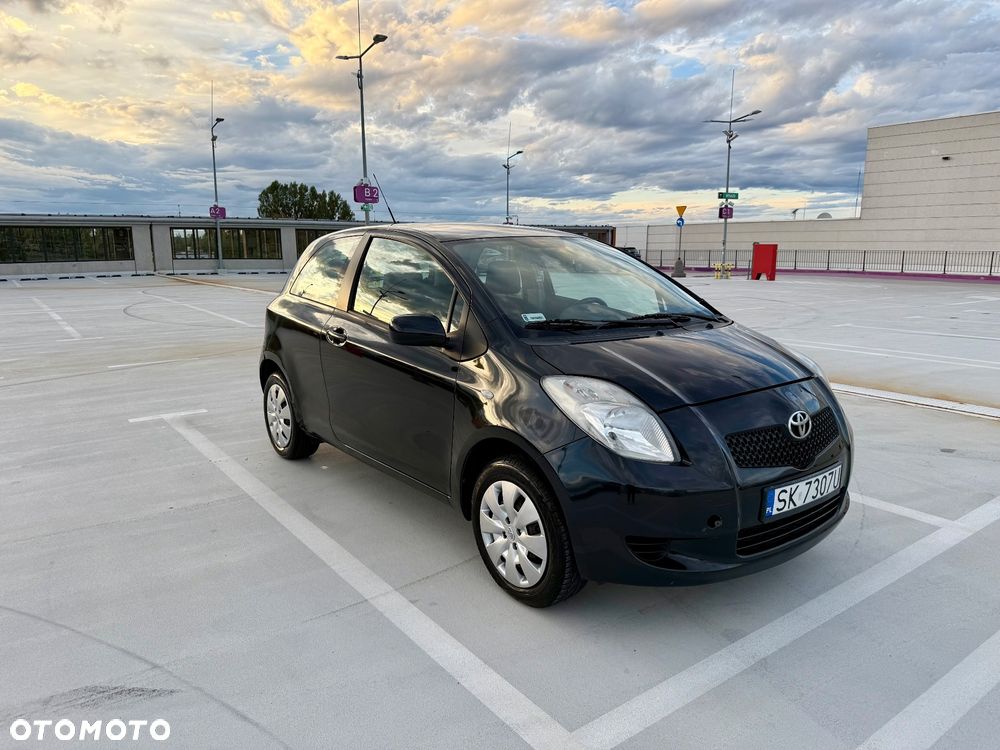 Toyota Yaris 1.3 Sol - 12