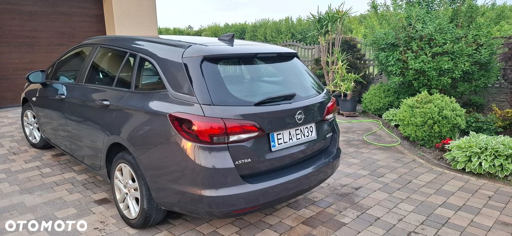 Opel Astra 1.6 CDTI Enjoy - 3