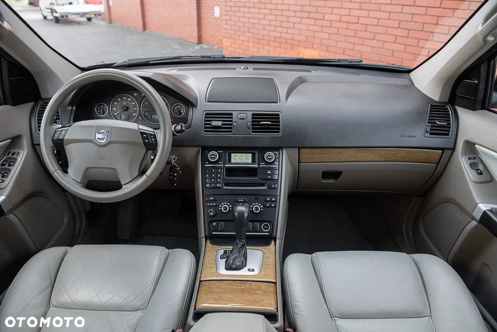 Volvo XC 90 3.2 AWD R-Design - 24