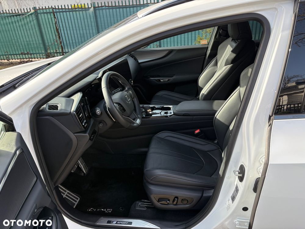 Lexus NX 350h F Sport AWD - 19