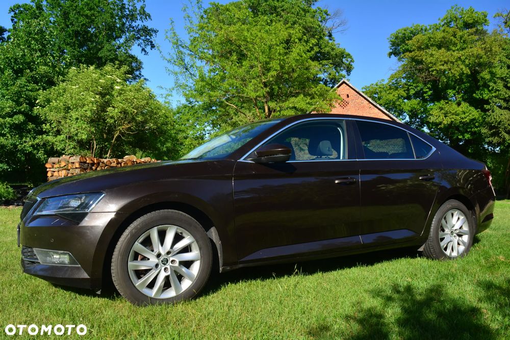 Skoda Superb 2.0 TDI Style - 3