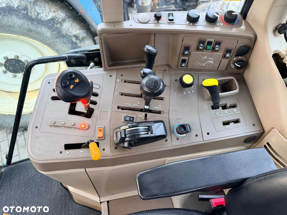 John Deere 6930 - 17