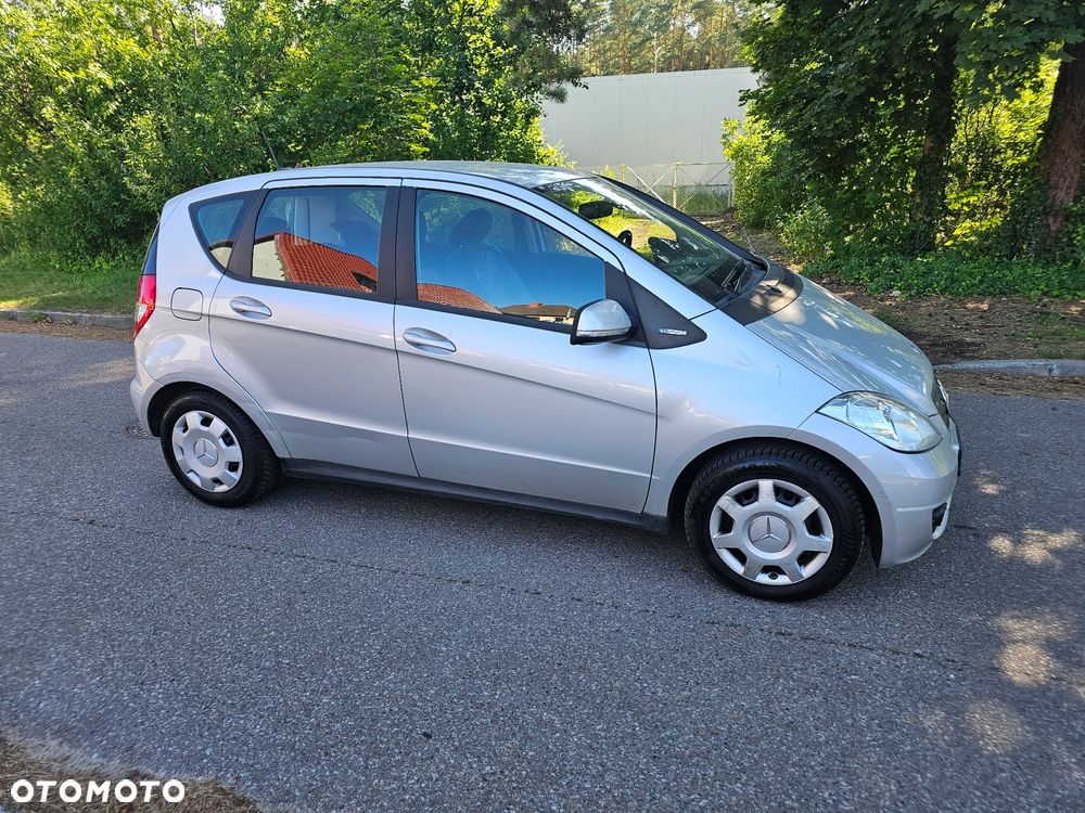Mercedes-Benz Klasa A 160 BlueEFFICIENCY Elegance - 11