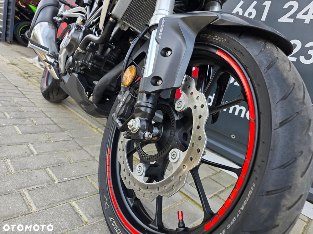 Honda CB - 28