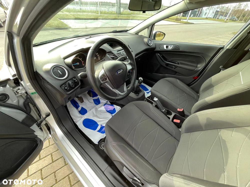 Ford Fiesta 1.25 Celebration - 10