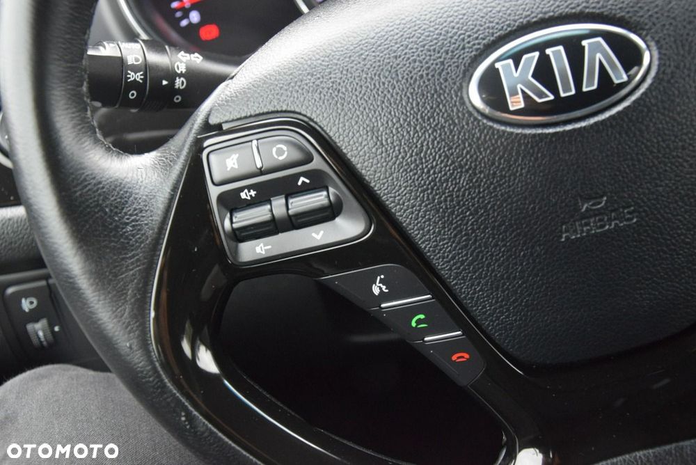 Kia Ceed 1.4 CVVT Dream Team Edition - 39