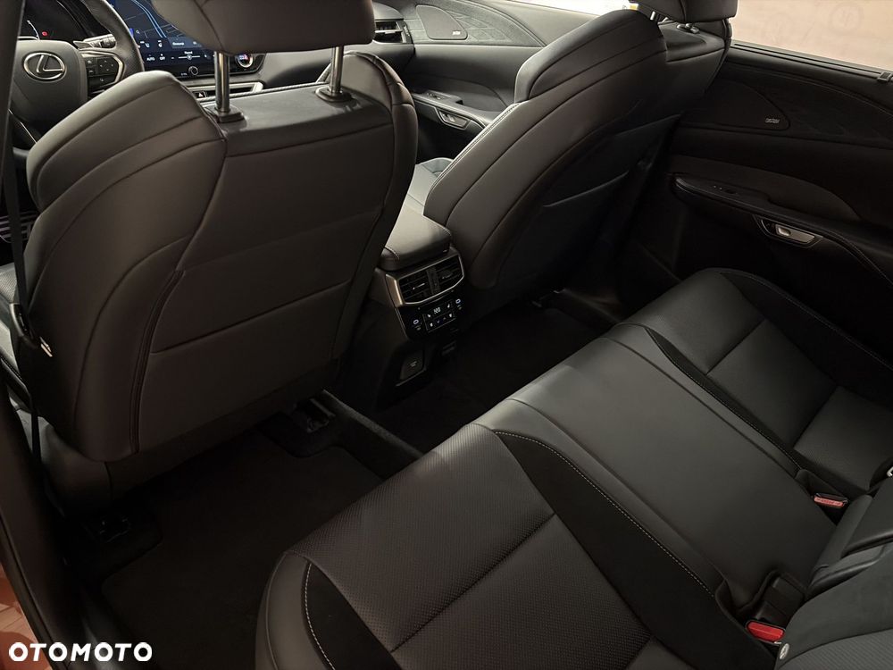 Lexus RX - 11