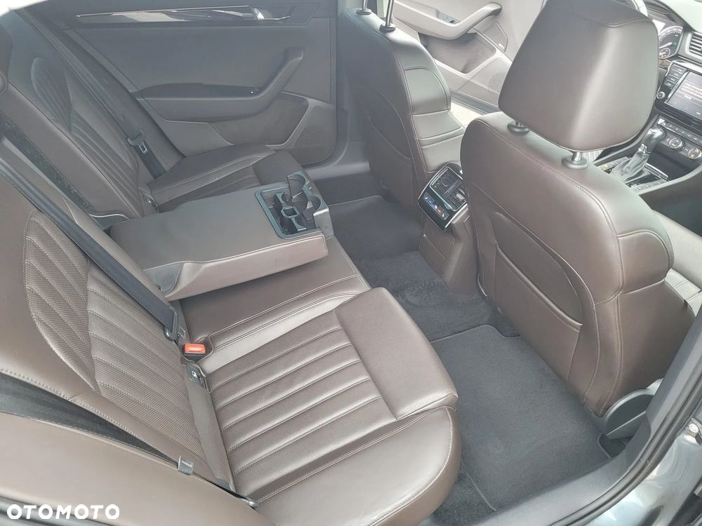 Skoda Superb 2.0 TDI 4x4 DSG L&K - 9