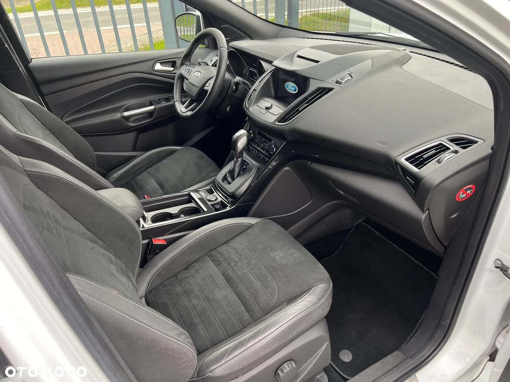 Ford Kuga 1.5 EcoBoost 4x4 ST-Line - 7