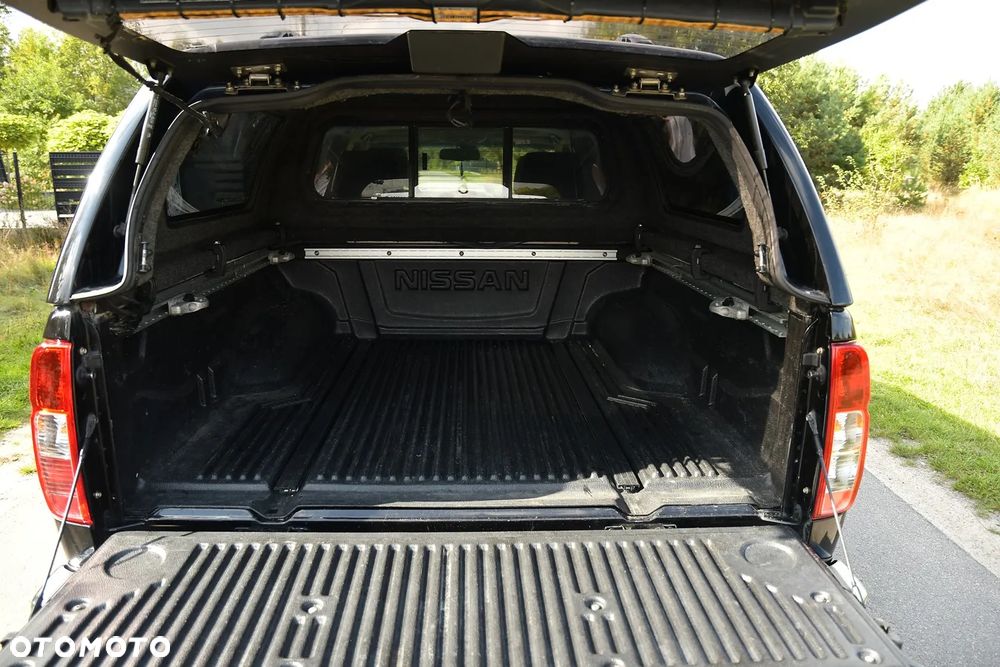Nissan Navara 2.5 D Platinum - 17