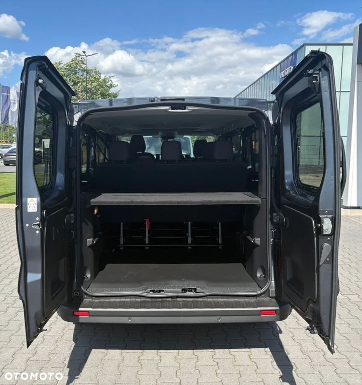 Renault Trafic - 11