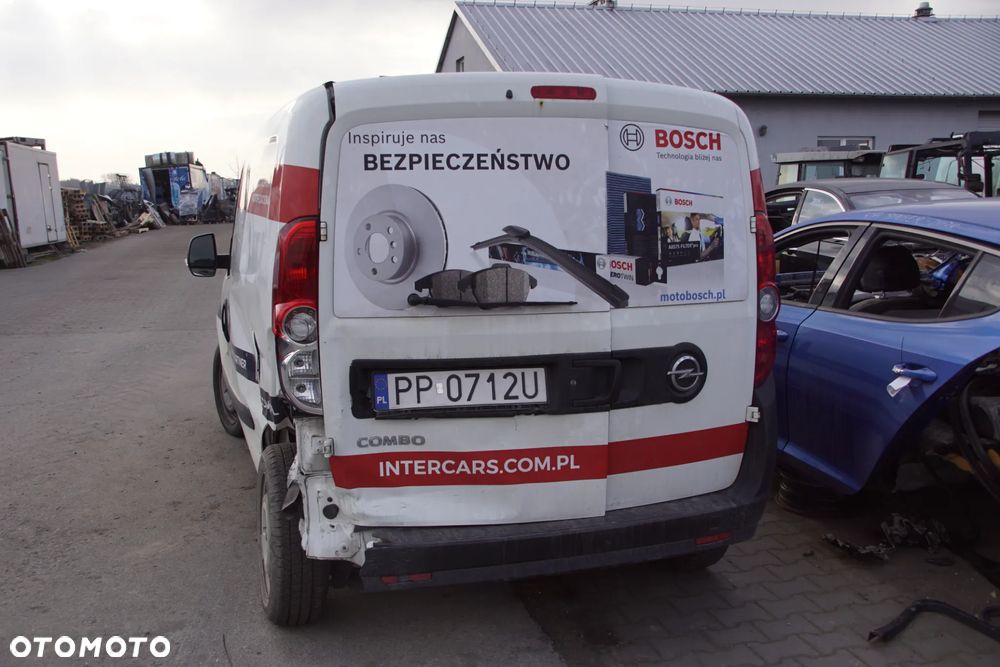 Auto na części - Opel Combo D 1.3 CDTI 90 KM A13FD C510 5PU 2017R Silnik Skrzynia Drzwi Maska Zderzak Błotnik Lampa Lusterko Klamka Szyba Deska Kokpit Sterownik Moduł Czujnik Licznik Panel Kierownica - 6