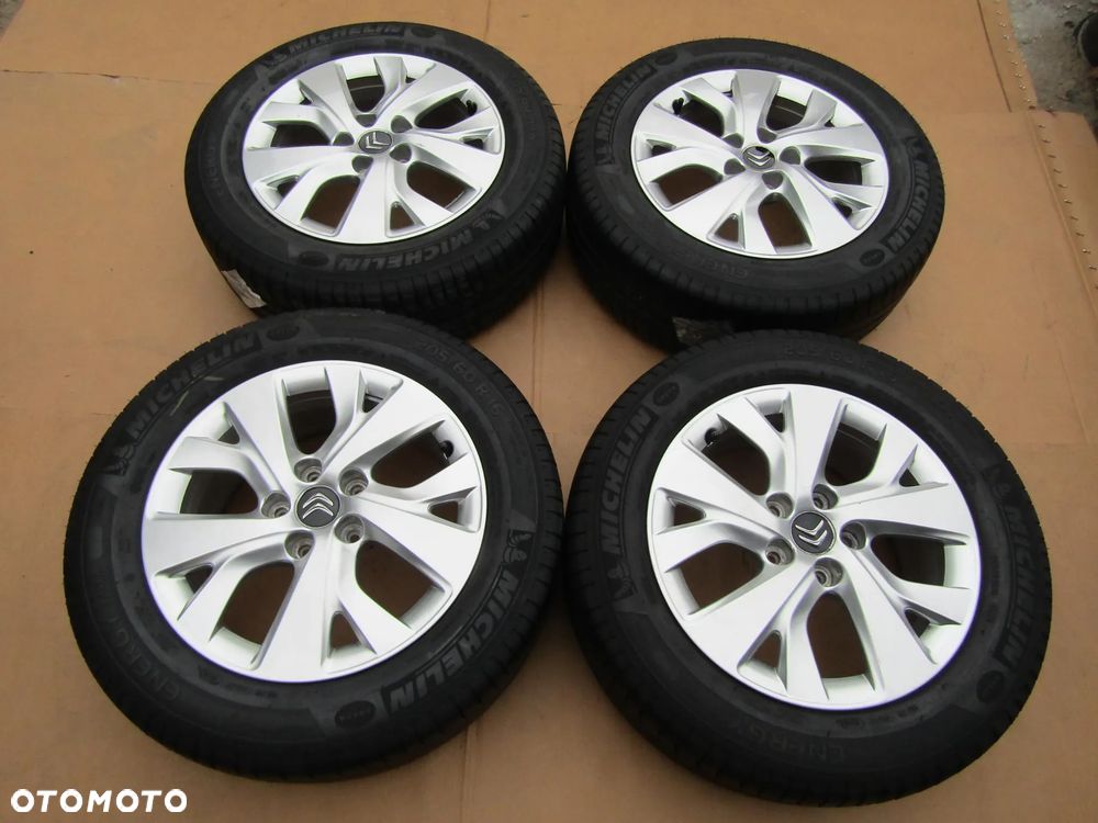 4x Felgi Aluminiowe 16 Citroen C4 II Picasso Grand Berlingo III Peugeot Partner III 3 Opel Combo E 6,5 j 5x108 ET47 piasta 65,1 mm - 3