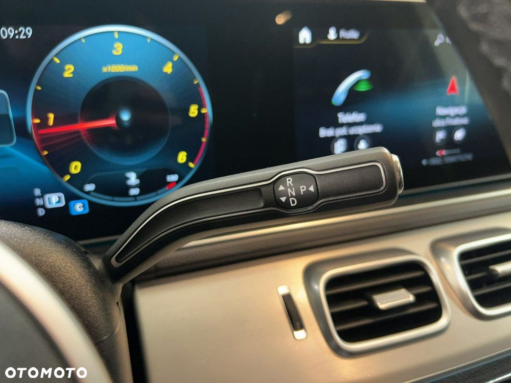 Mercedes-Benz GLE 300 d 4-Matic - 24