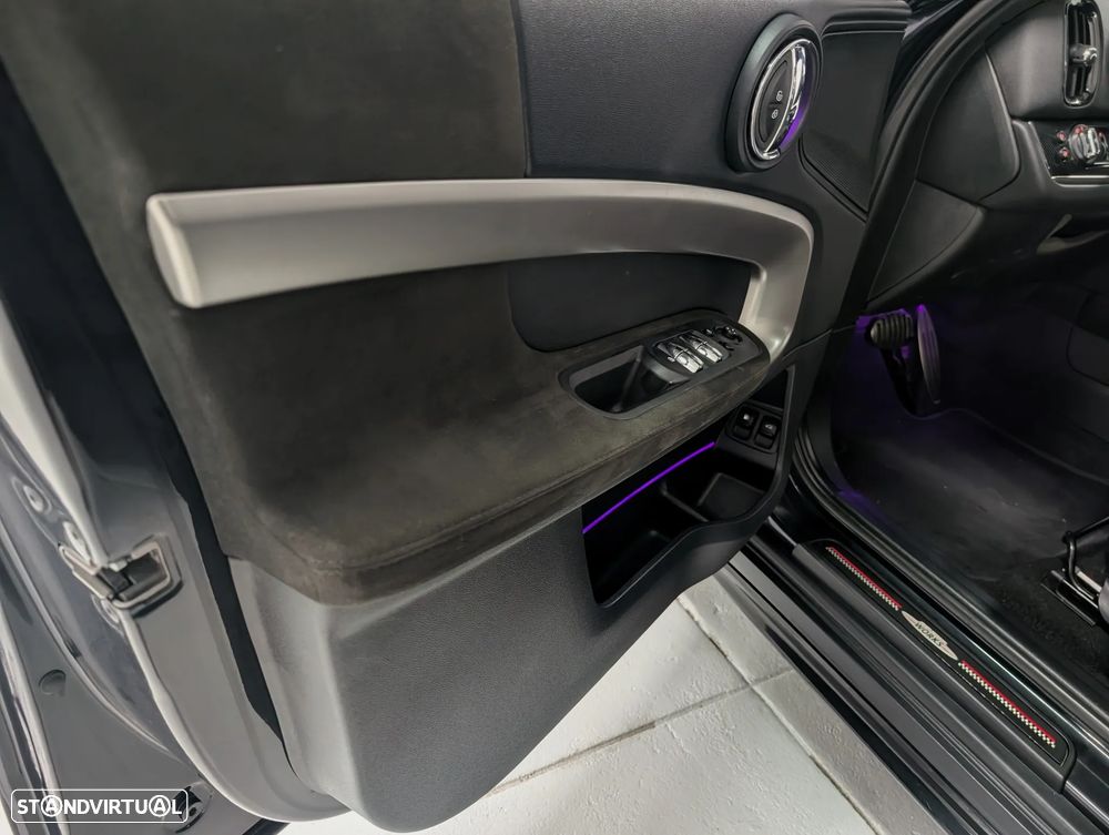 MINI Countryman - 24