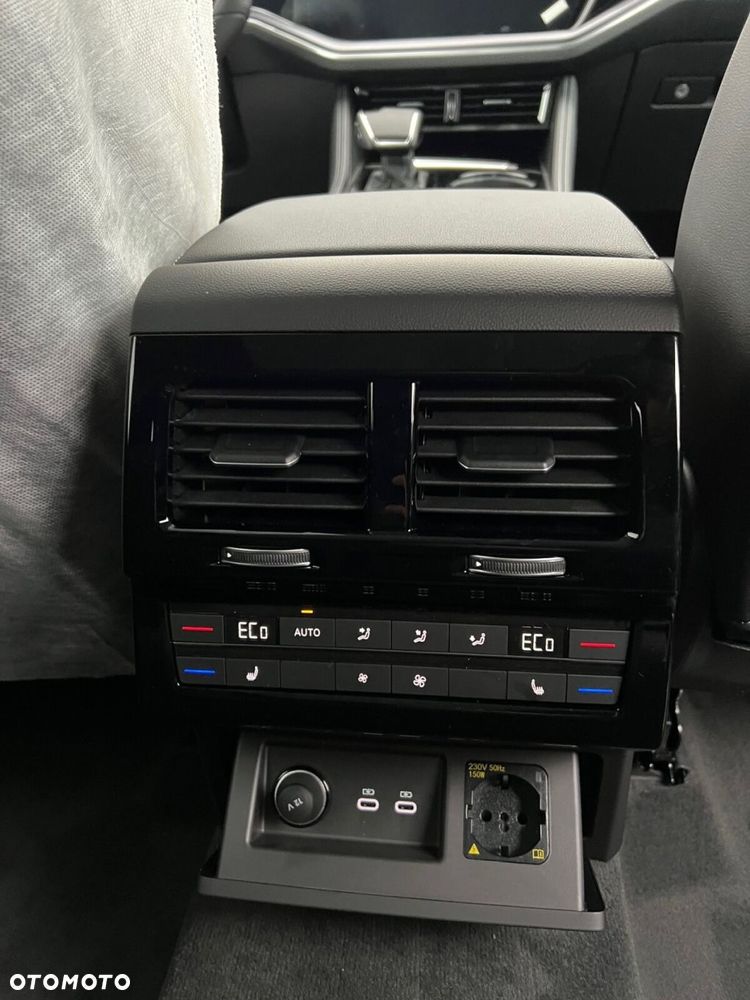 Volkswagen Touareg 3.0 V6 TDI 4Motion R-Line - 8