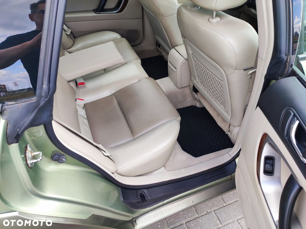 Subaru Outback 3.0 H6 - 20