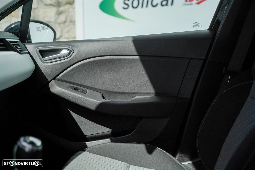 Renault Clio 1.0 TCe Evolution Bi-Fuel - 27