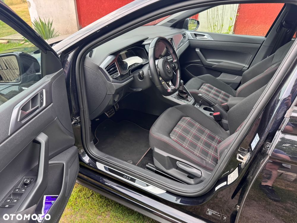 Volkswagen Polo 2.0 TSI DSG GTI - 14