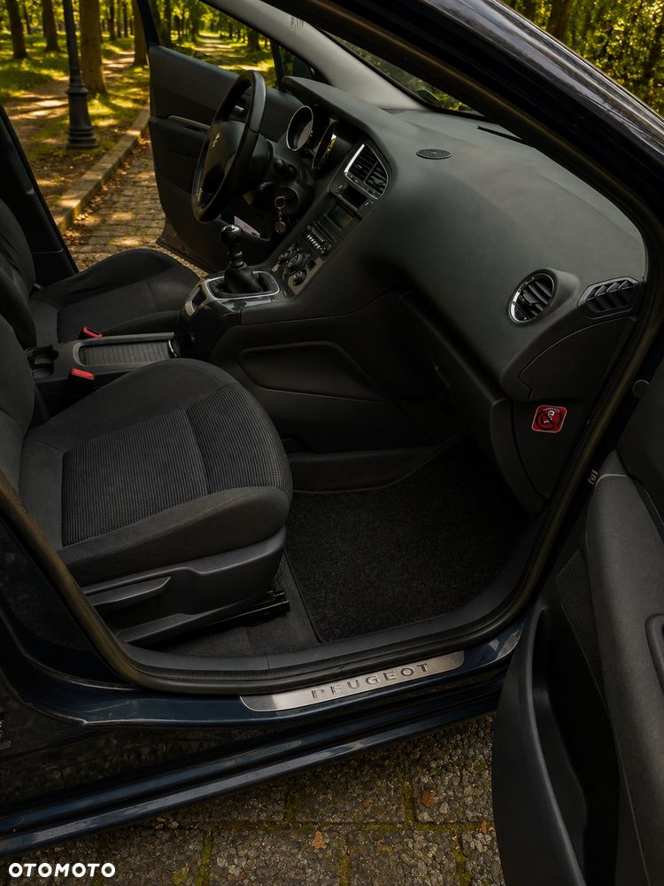Peugeot 5008 HDI FAP 115 Family - 9