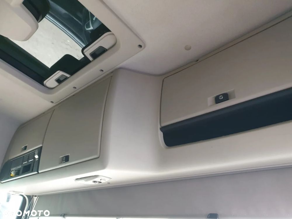 KABINA DAF XF 106 LIFT - 16