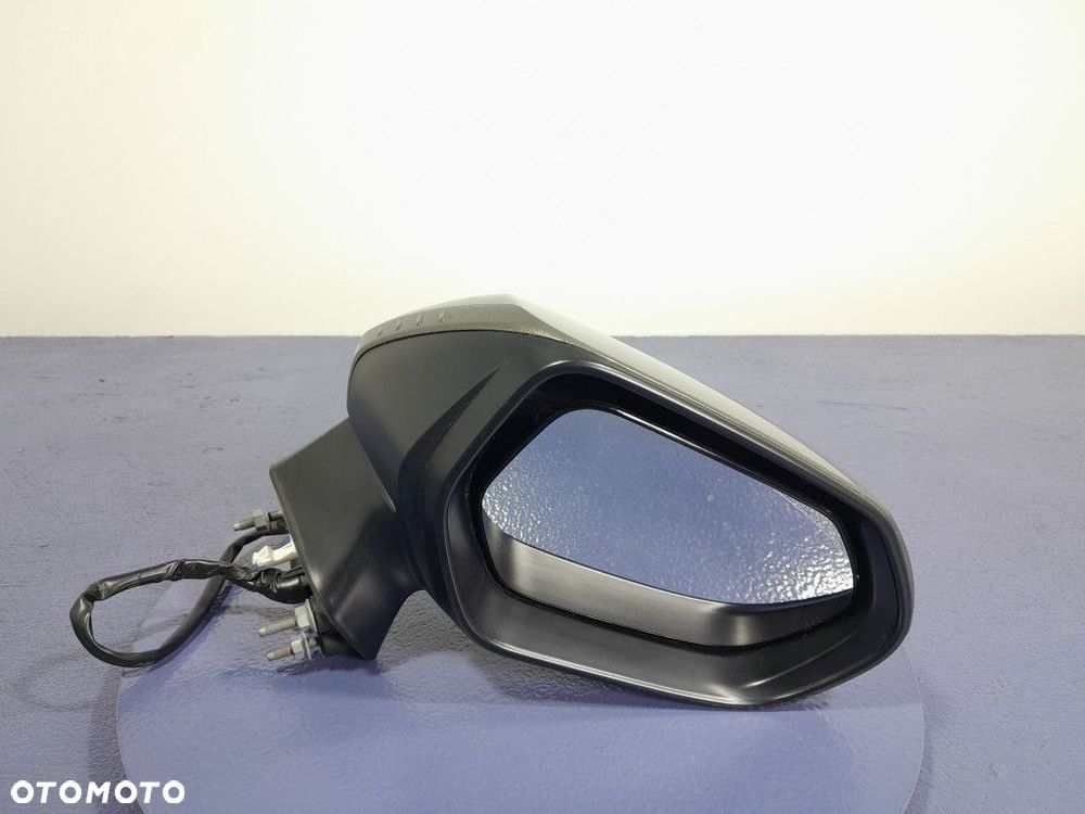 TOYOTA COROLLA XII E21 LUSTERKO PRAWE 6 PIN EU 6X1 - 1