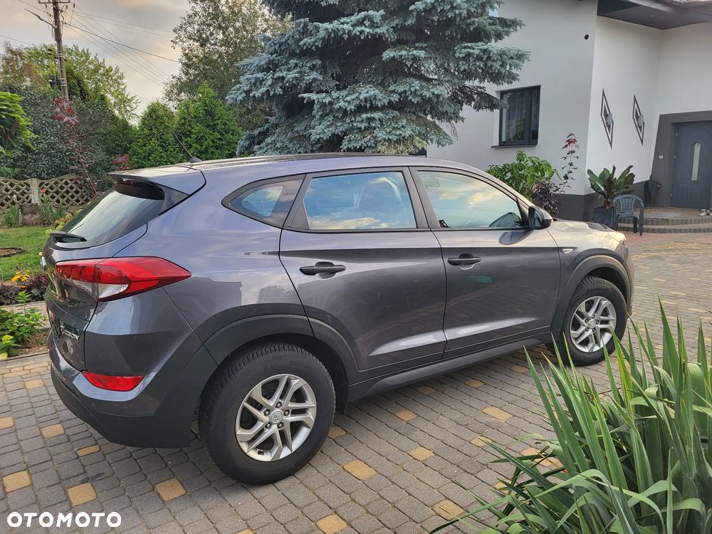 Hyundai Tucson 1.6 GDI BlueDrive Classic 2WD - 24
