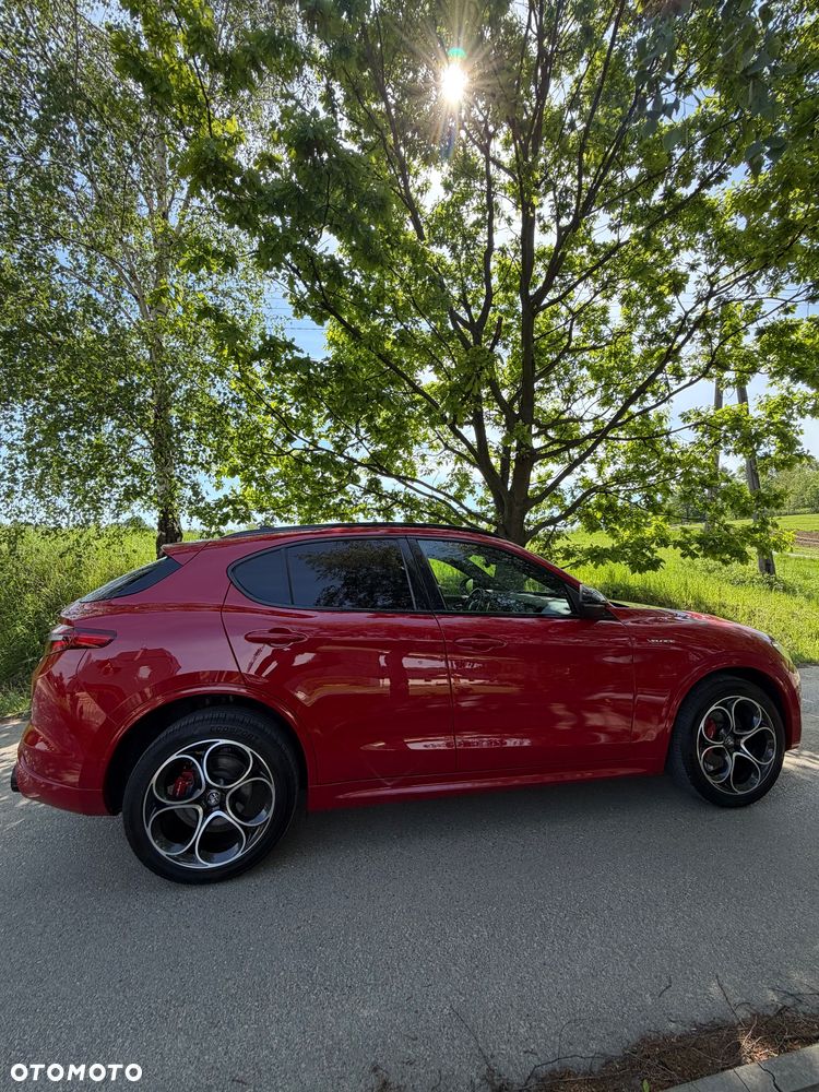 Alfa Romeo Stelvio 2.0 Turbo 16V AT8-Q4 Veloce Ti - 6