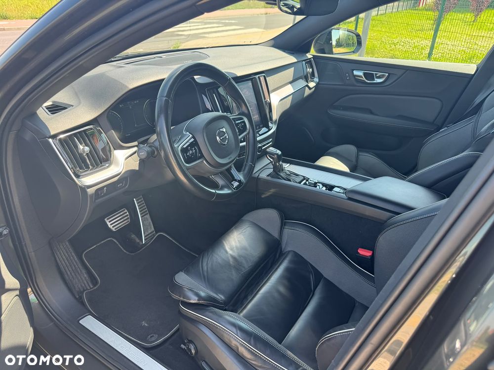 Volvo V60 D4 Geartronic R-Design - 8