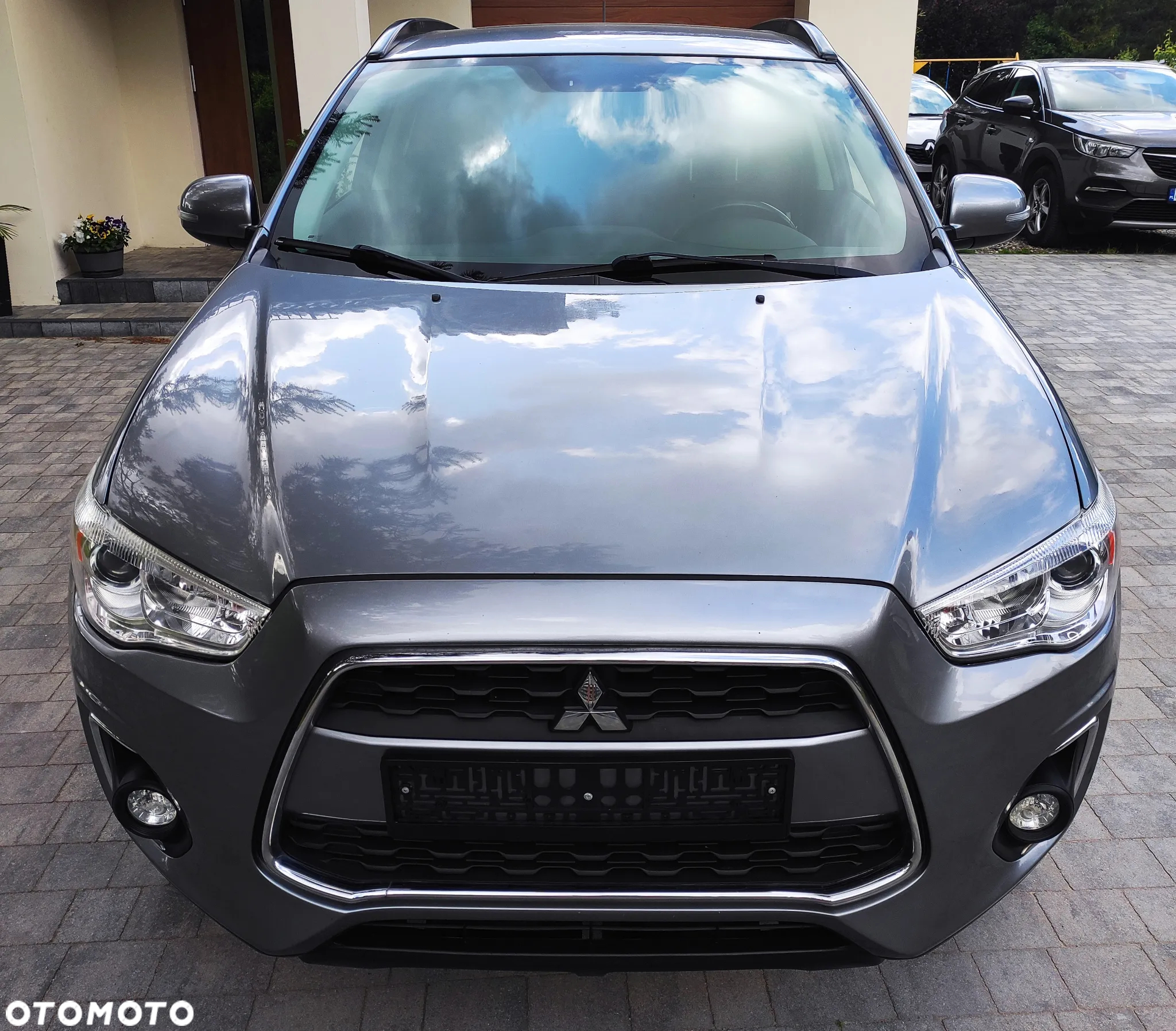 Mitsubishi ASX - 5