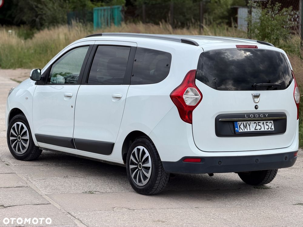 Dacia Lodgy 1.6 SCe Outdoor S&S - 6