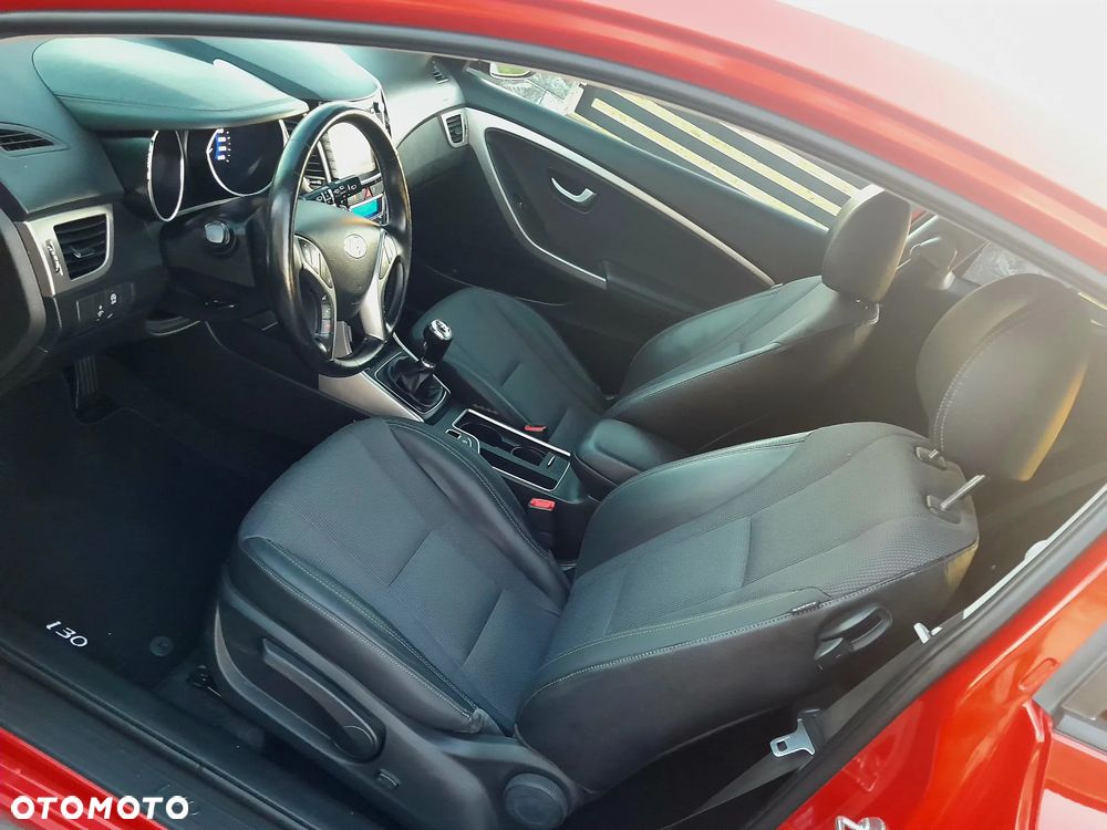 Hyundai i30 1.6 CRDi Premium - 30
