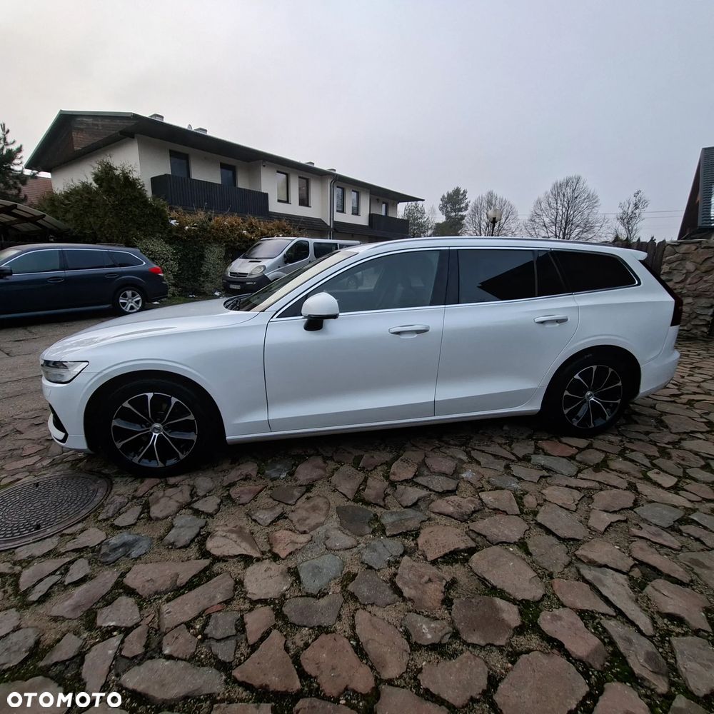 Volvo V60 D4 Geartronic Momentum - 9