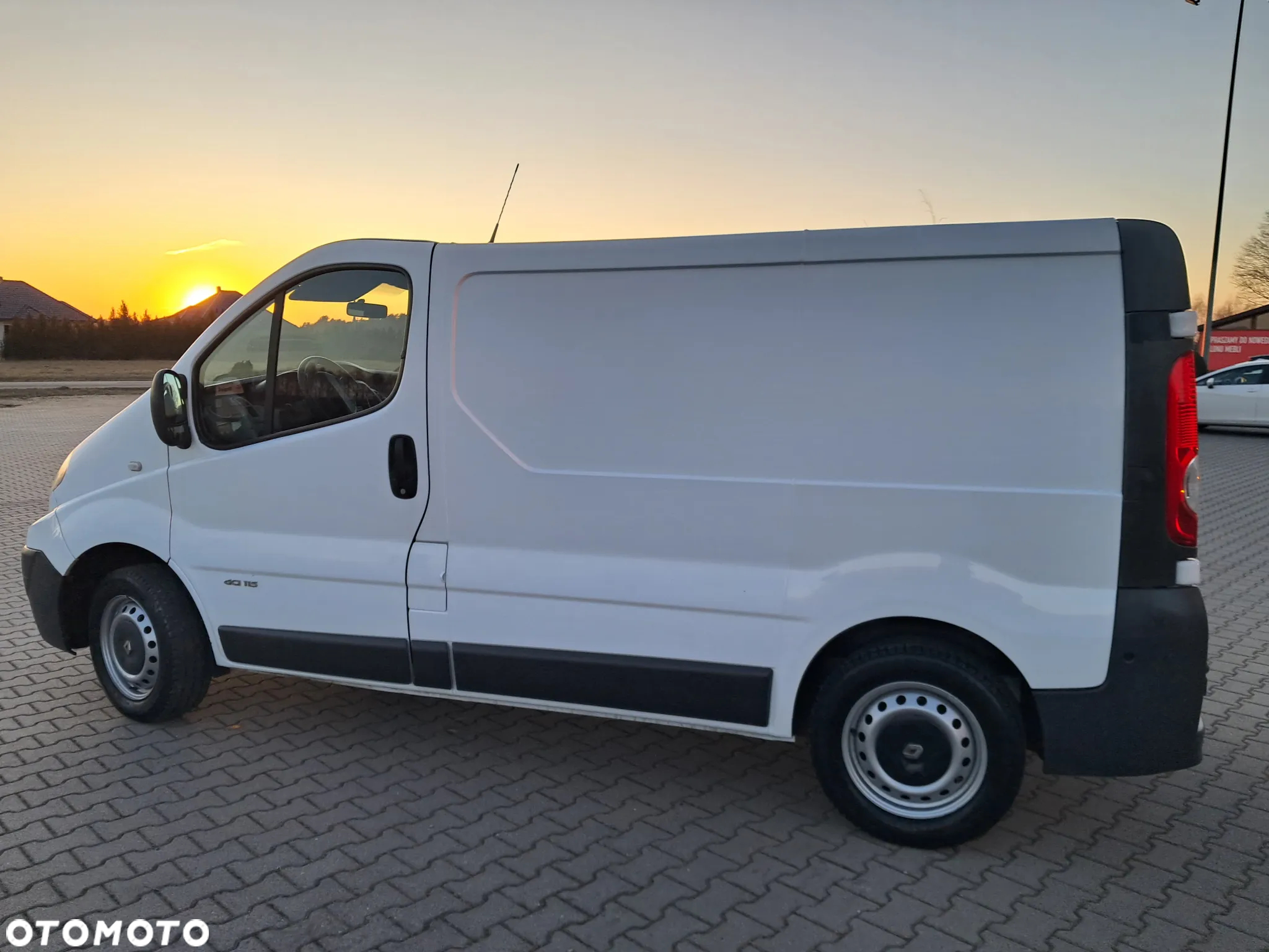 Renault TRAFIC - 14