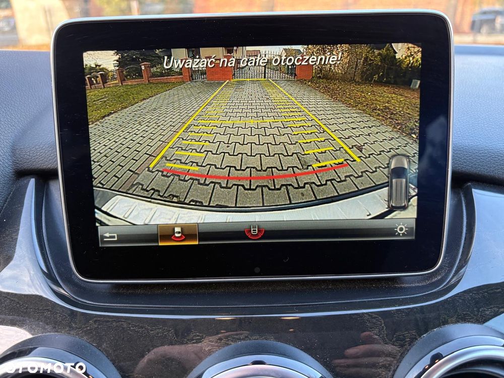 Mercedes-Benz Klasa B (Electric Drive) 250 e - 21