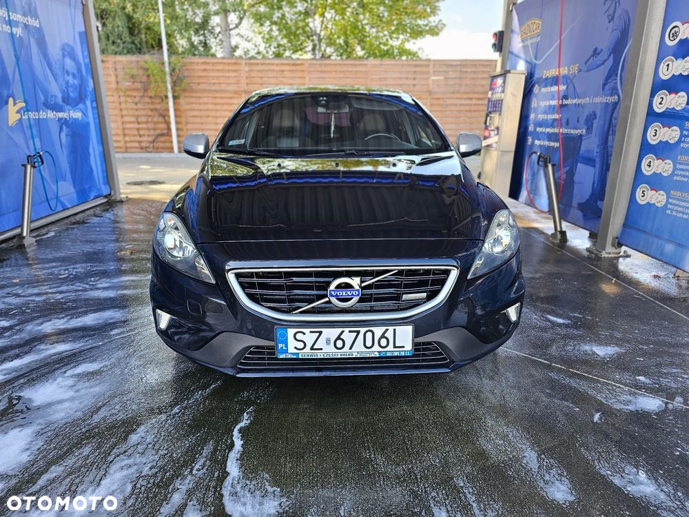 Volvo V40 D4 Drive-E R-Design Kinetic - 3