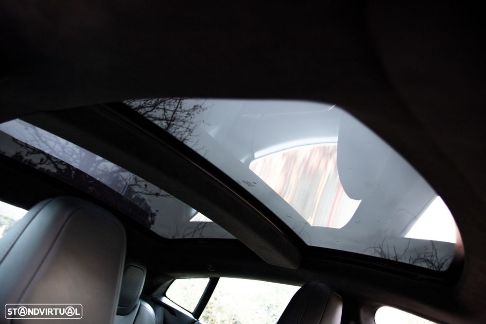 Tesla Model S 90D AWD - 47