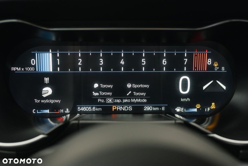 Ford Mustang 5.0 V8 GT - 26