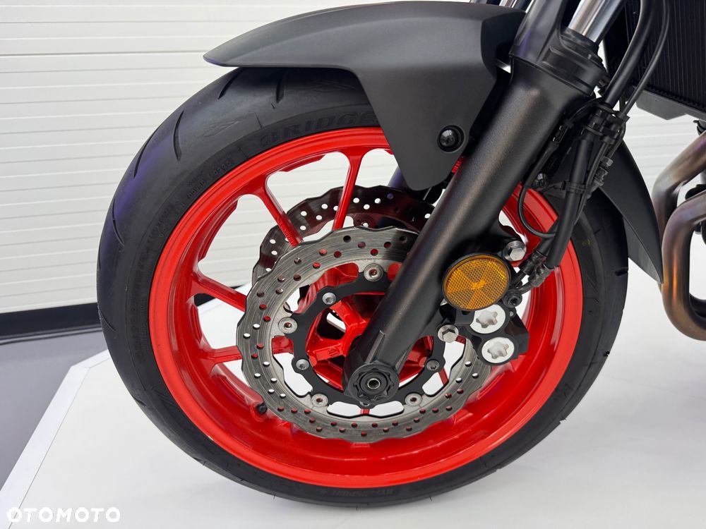 Yamaha MT - 34