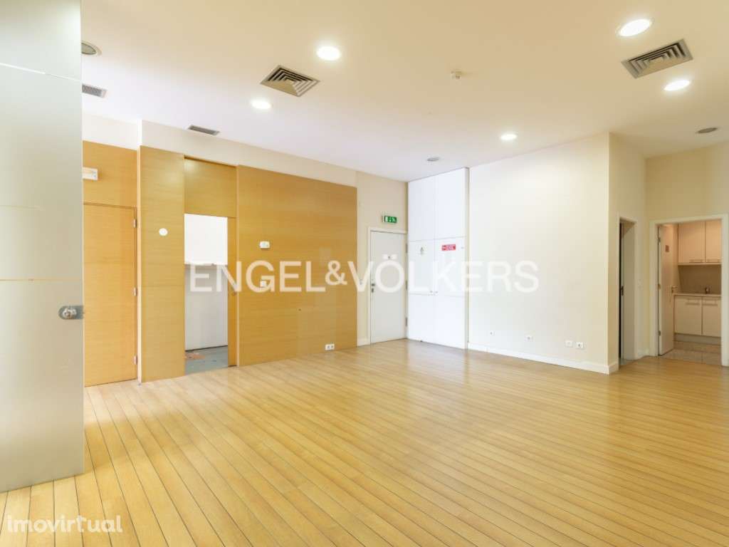 Espaço comercial para arrendamento no Parque das Nações - Grande imagem: 2/28