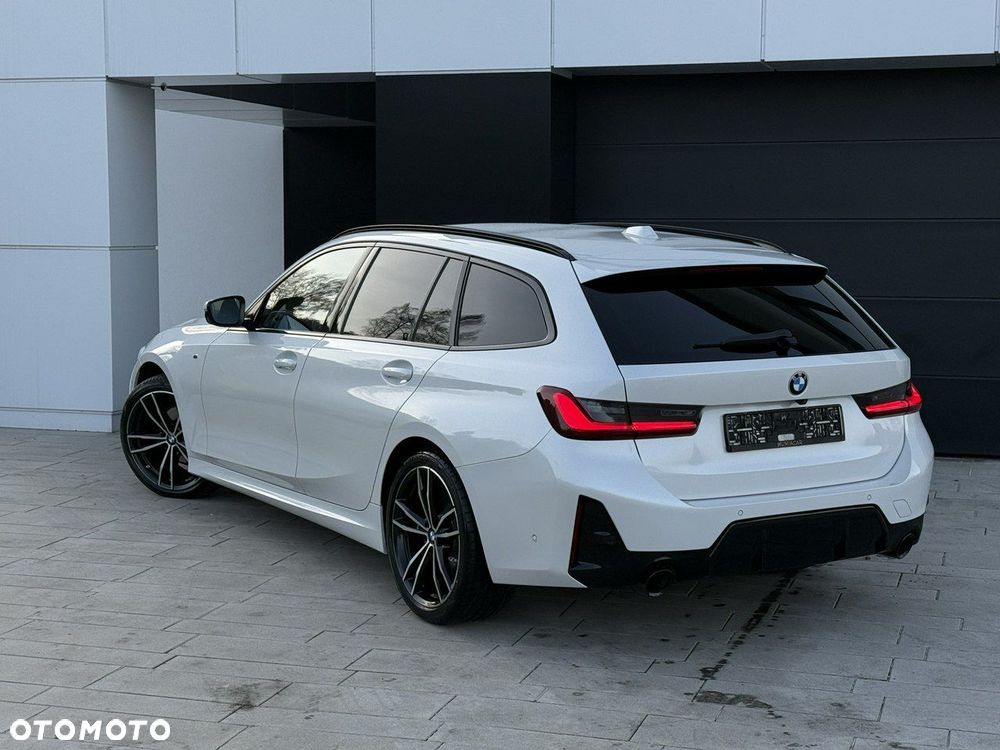 BMW Seria 3 320d xDrive Edition M Sport Shadow - 24