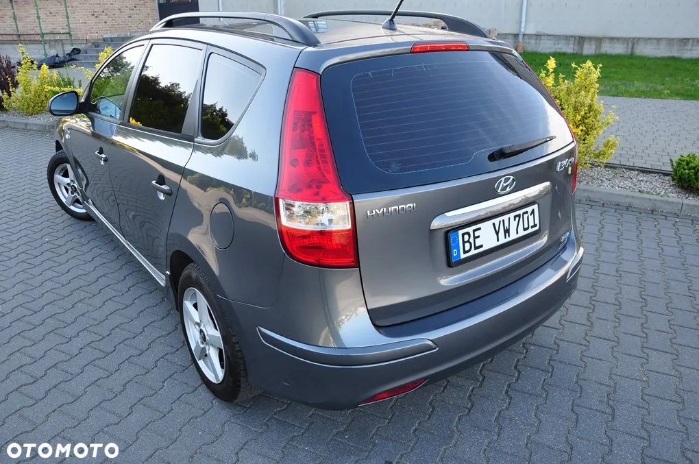 Hyundai i30 i30cw 1.6 CRDi blue Classic - 24